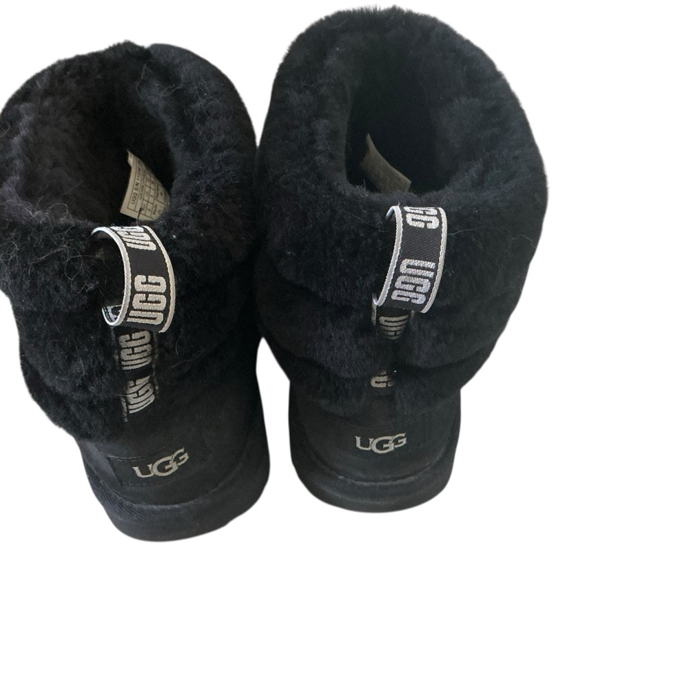 Ugg fluff mini quilted boots black,Ted boots black shearling logo size 6 (7-8)